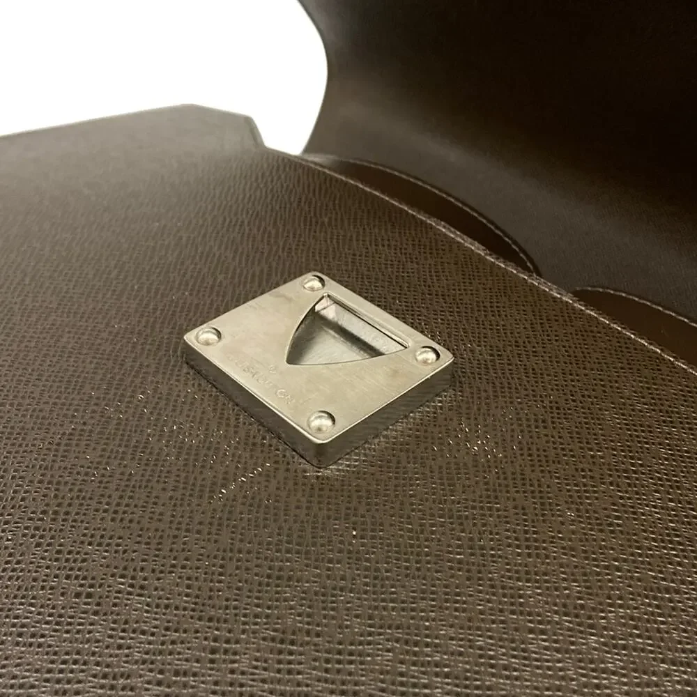 Louis Vuitton Robusto 1 Taiga Business Bag M31058
